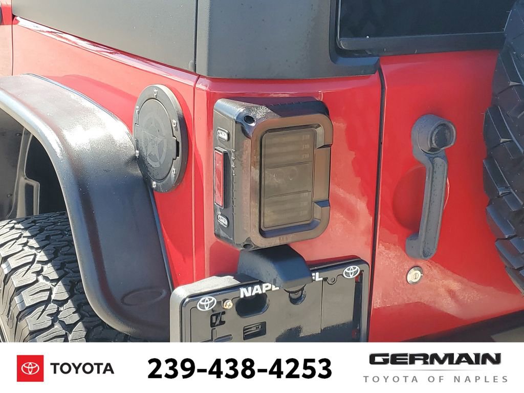 Used 2012 Jeep Wrangler Unlimited Rubicon w/ Dual Top Group image 16