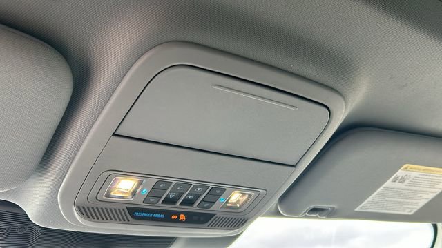 Certified 2022 Ford Explorer XLT w/ Equipment Group 202A image 25