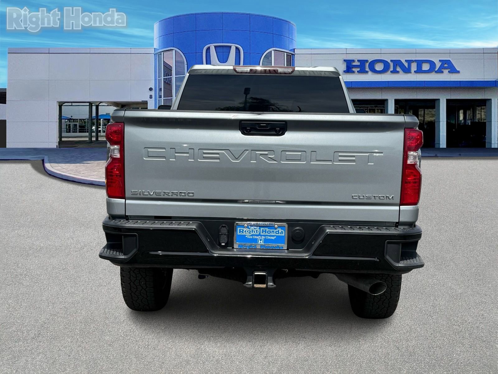 Used 2025 Chevrolet Silverado 2500 Custom w/ Custom Convenience Package AWD/4WD image 7