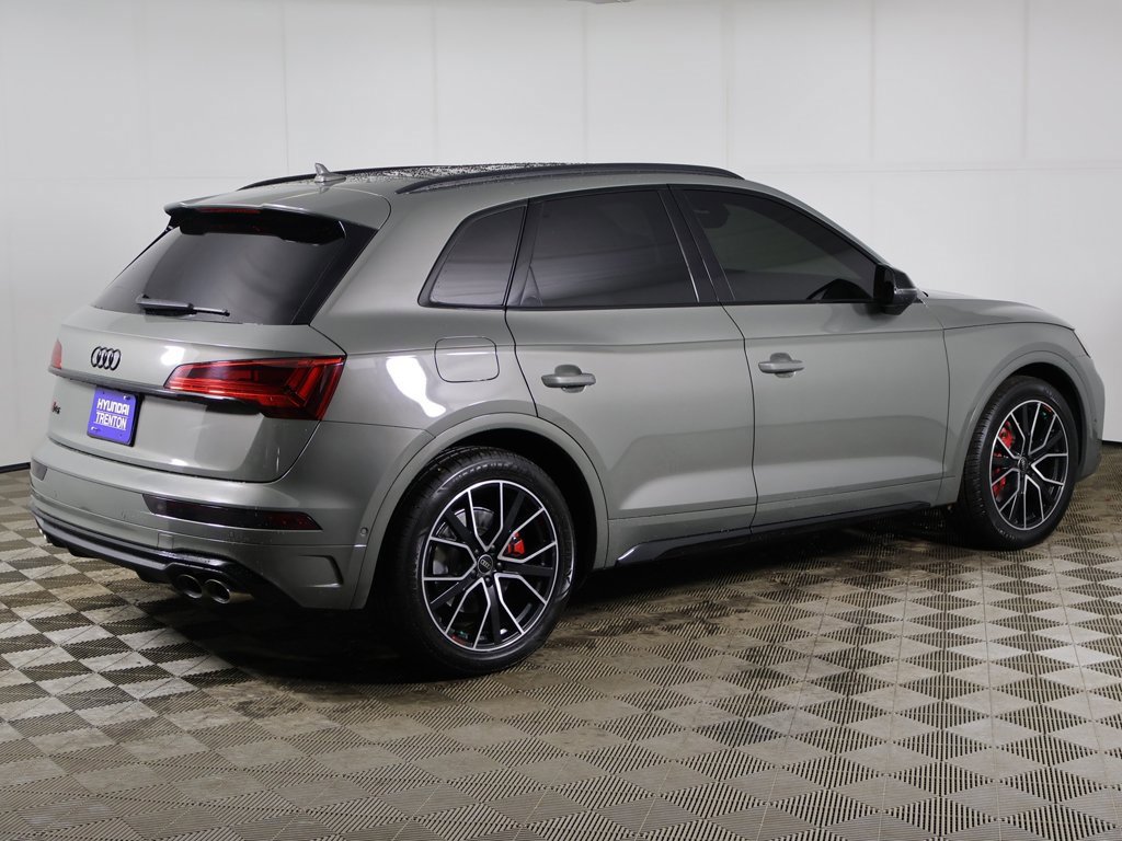 Used 2023 Audi SQ5 Prestige w/ Prestige Package image 13
