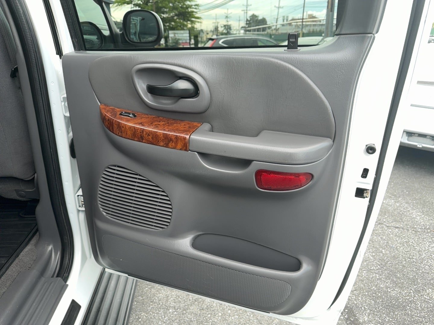 Used 2003 Ford F150 XLT AWD/4WD image 21