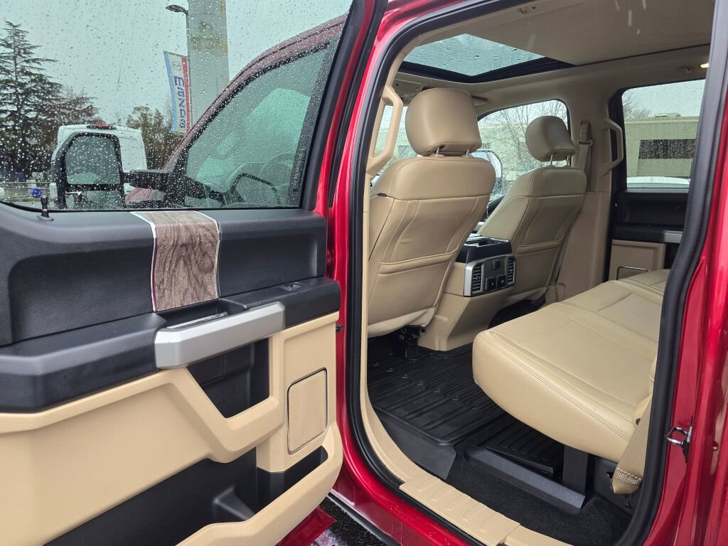 Used 2017 Ford F350 Lariat w/ Lariat Ultimate Package image 16