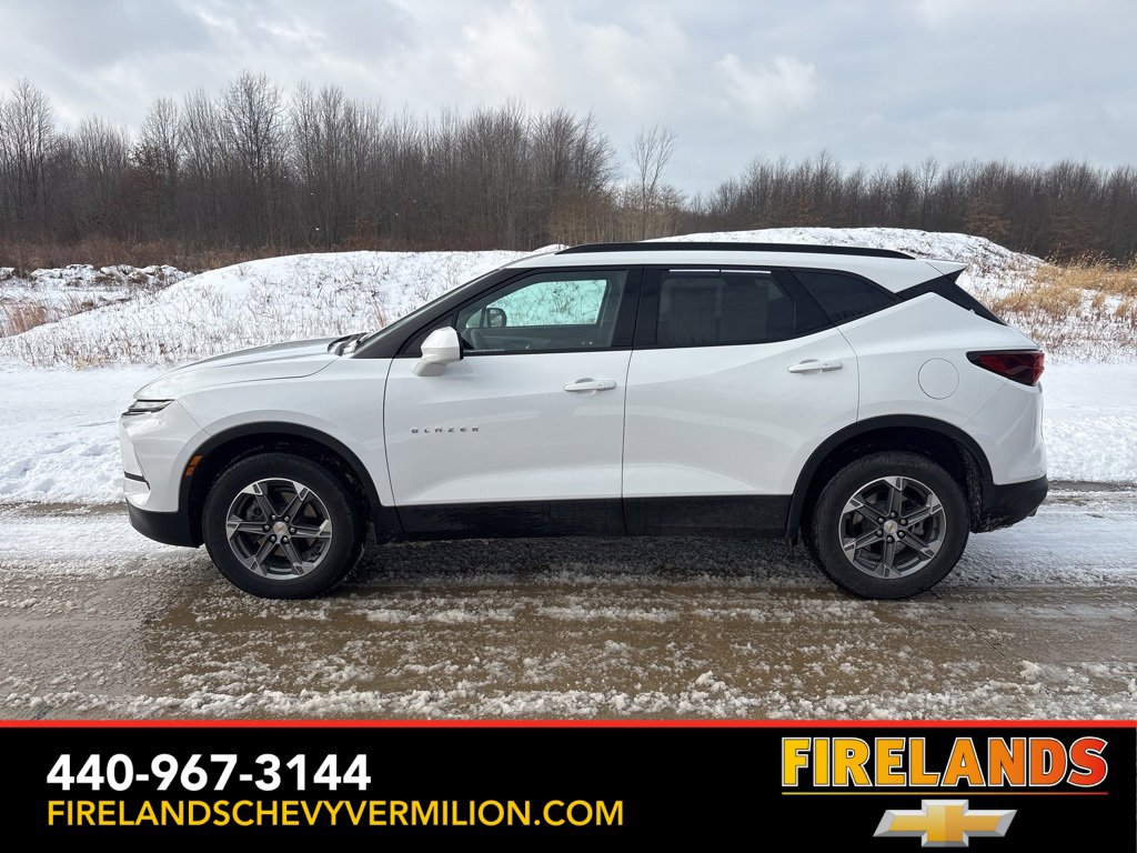 Certified 2024 Chevrolet Blazer LT w/ Convenience Package image 2