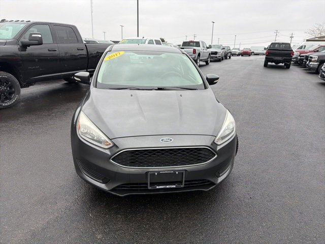 Used 2017 Ford Focus SE image 3