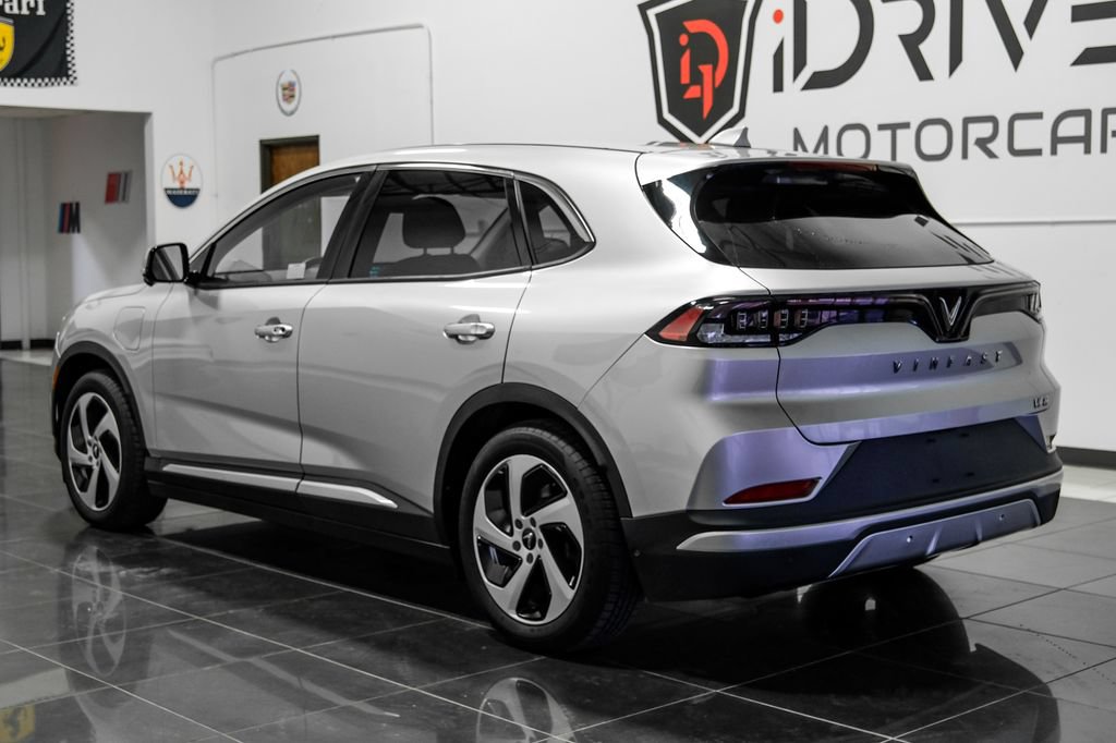 Used 2023 VinFast VF 8 Eco AWD/4WD image 12