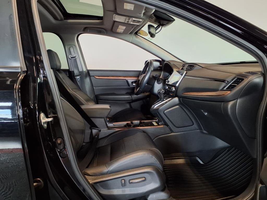 Used 2022 Honda CR-V Touring image 13
