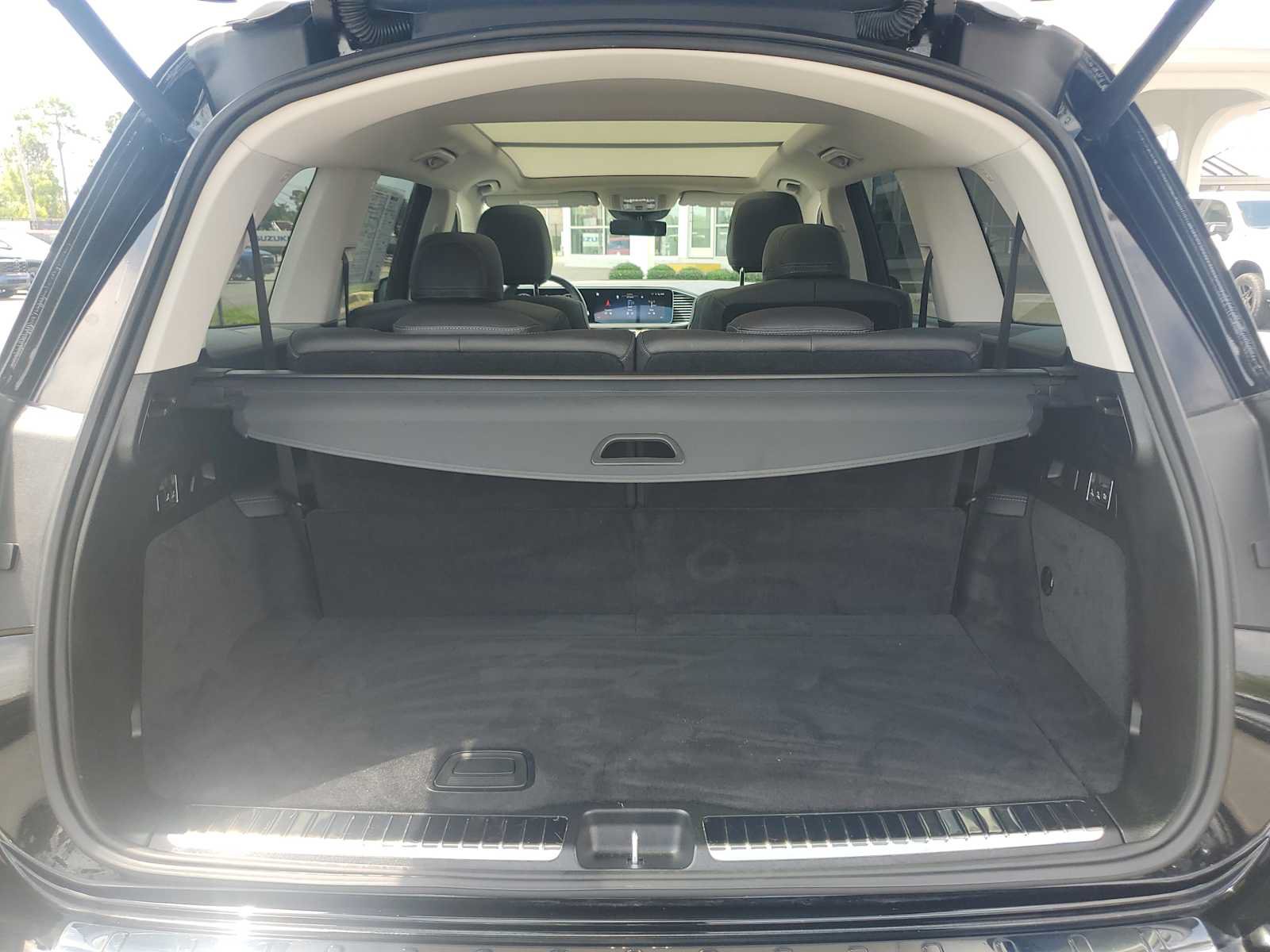 Used 2024 Mercedes-Benz GLS 450 4MATIC image 5