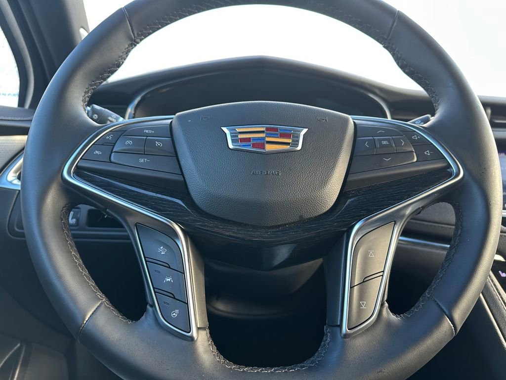 Used 2025 Cadillac XT5 Premium Luxury image 23