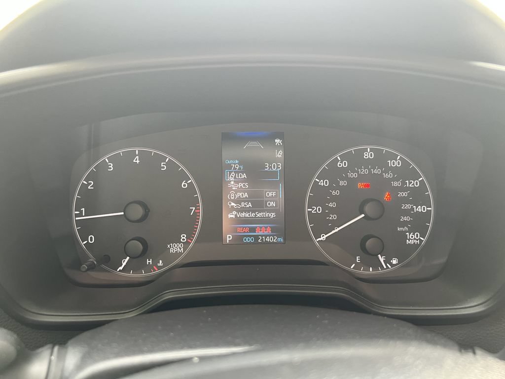 Used 2025 Toyota Corolla LE FWD image 9