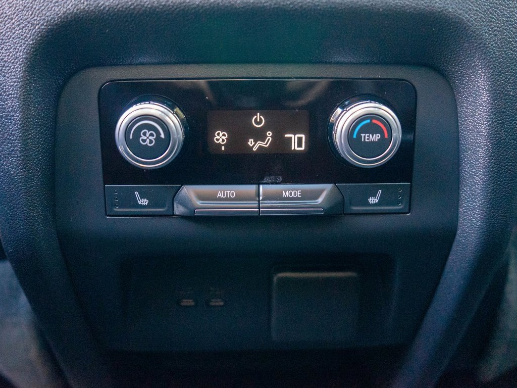 Used 2024 GMC Acadia Denali w/ Super Cruise Package image 15