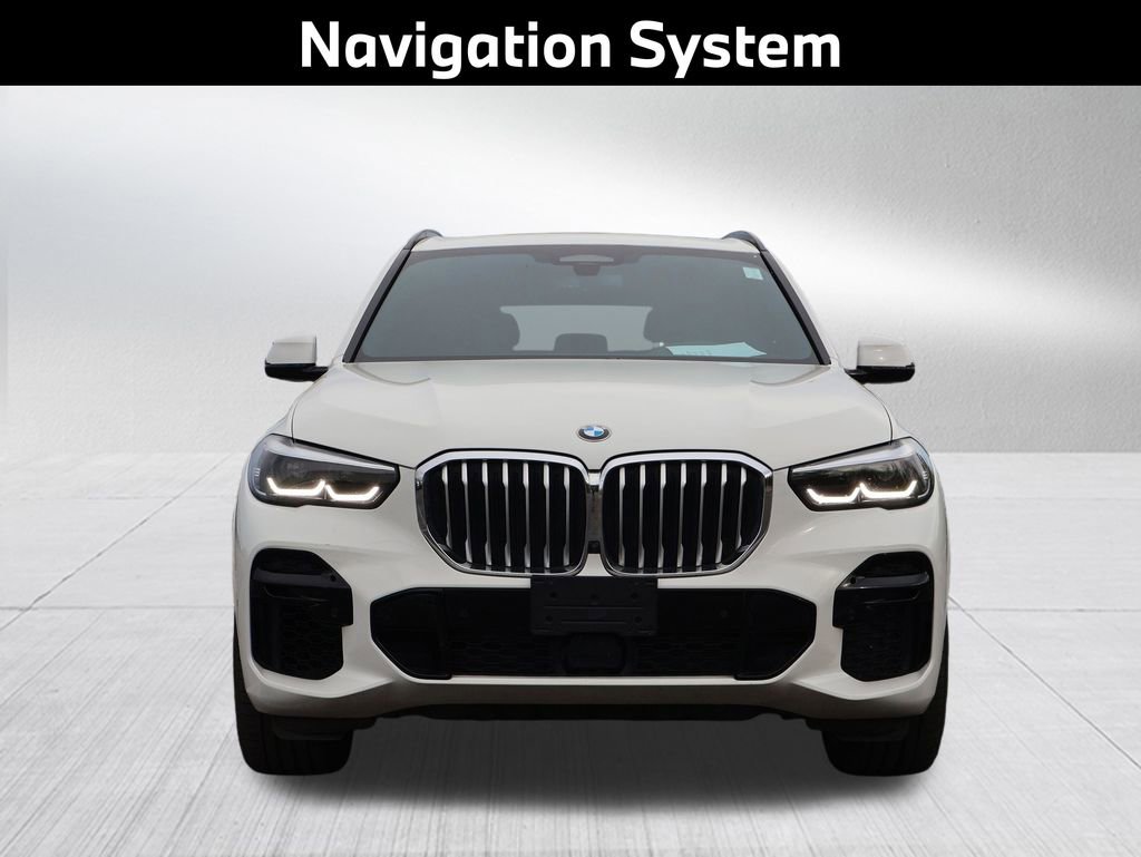 Used 2022 BMW X5 xDrive40i w/ M Sport Package image 3