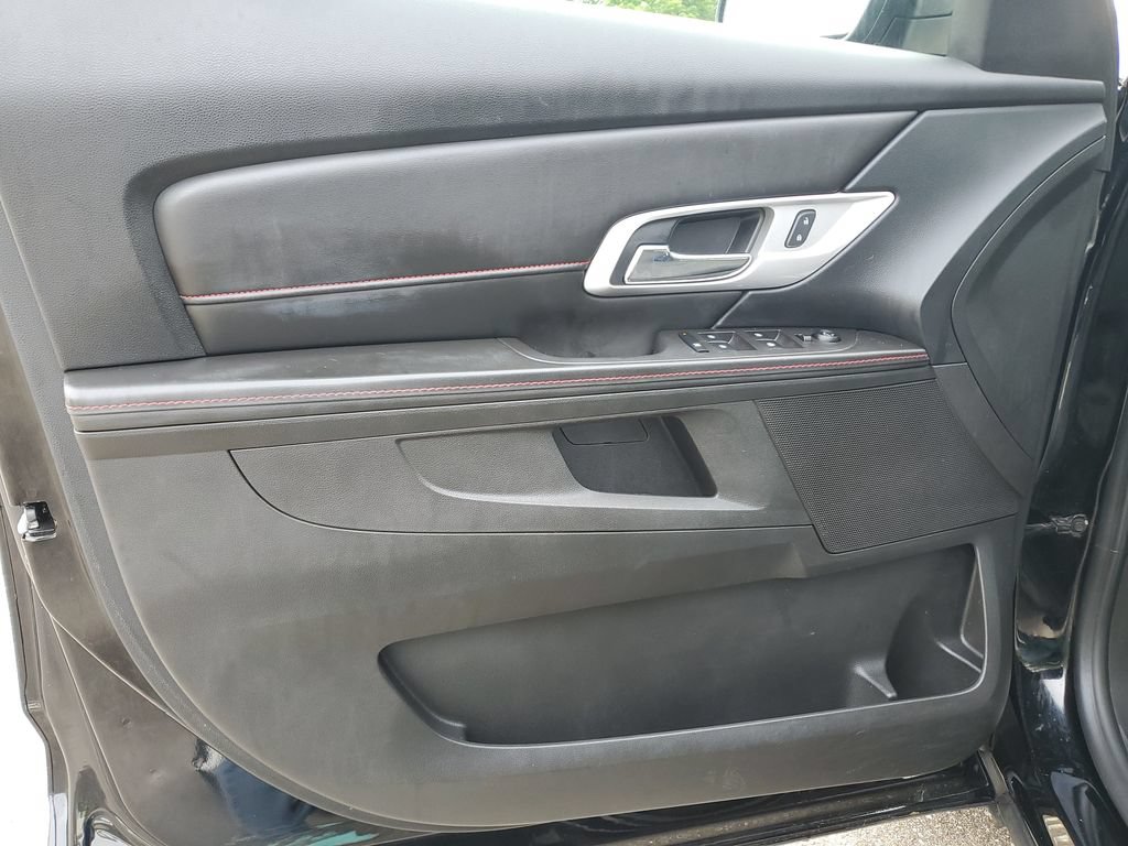 Used 2015 GMC Terrain SLE AWD/4WD image 12