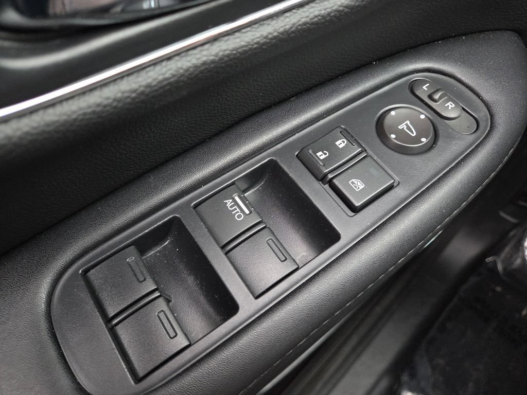 Used 2022 Honda HR-V EX-L image 22