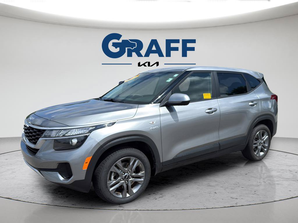 Used 2023 Kia Seltos LX AWD/4WD image 13