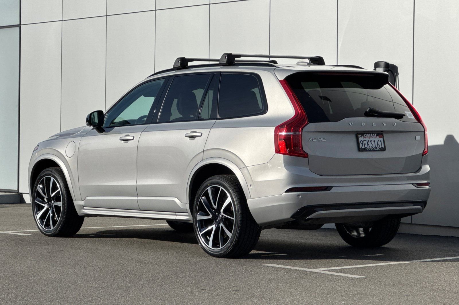 Used 2023 Volvo XC90 T8 Plus w/ Protection Package Premier image 3