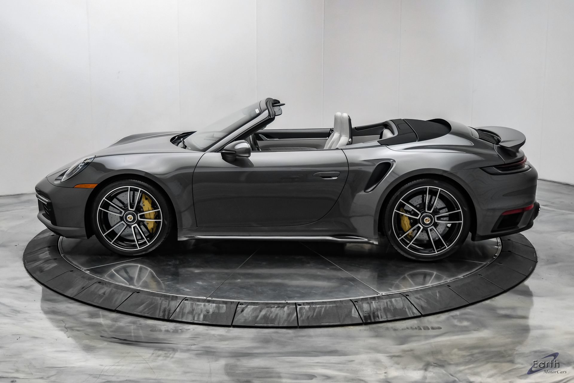 Used 2024 Porsche 911 Turbo S AWD/4WD image 8