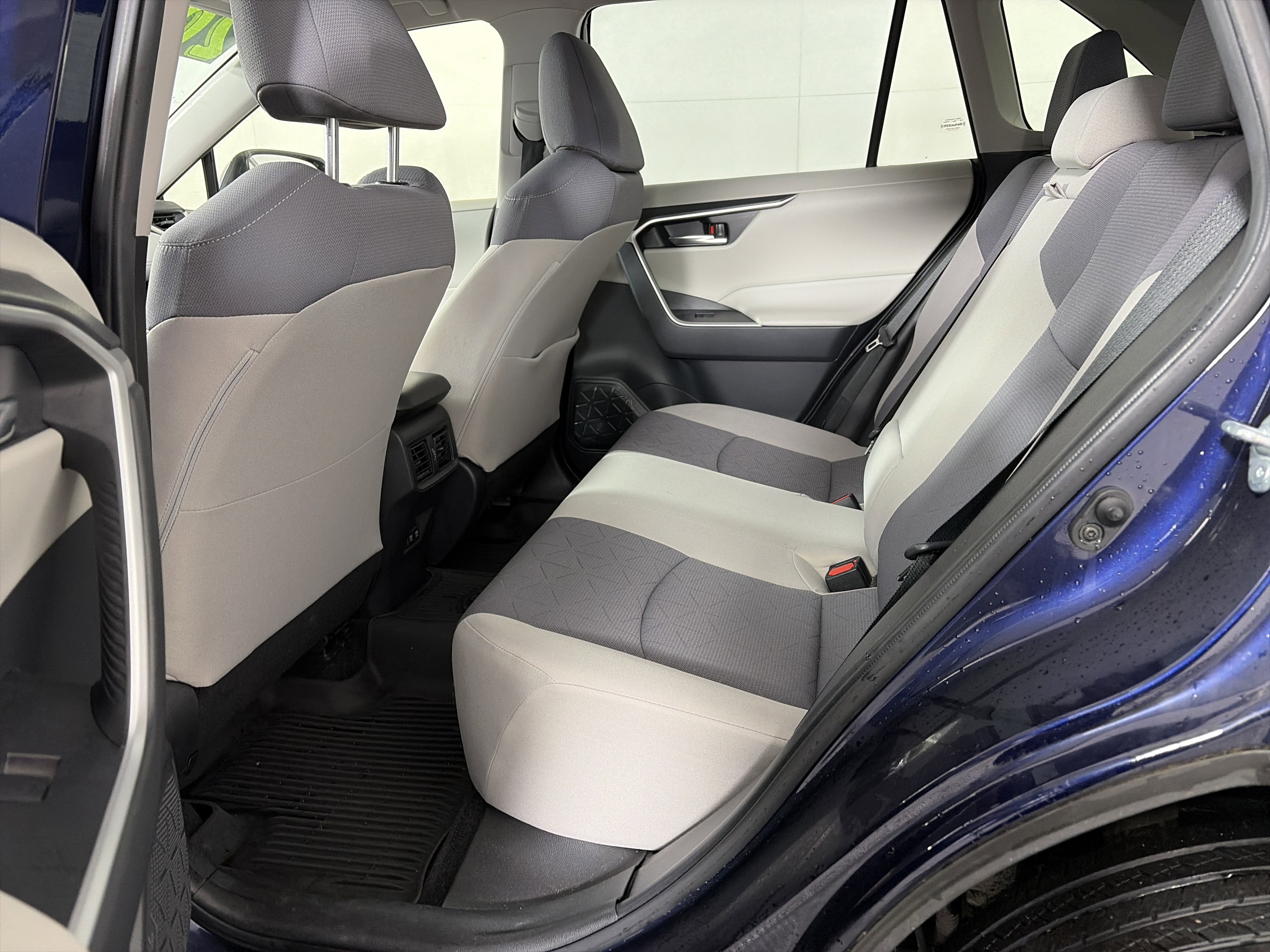 Used 2020 Toyota RAV4 XLE image 13