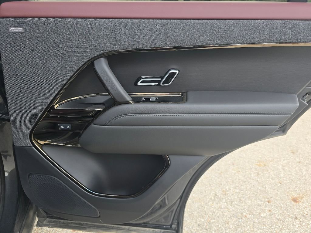 Used 2024 Land Rover Range Rover Sport Dynamic SE image 24