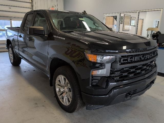 Certified 2024 Chevrolet Silverado 1500 Custom AWD/4WD image 5