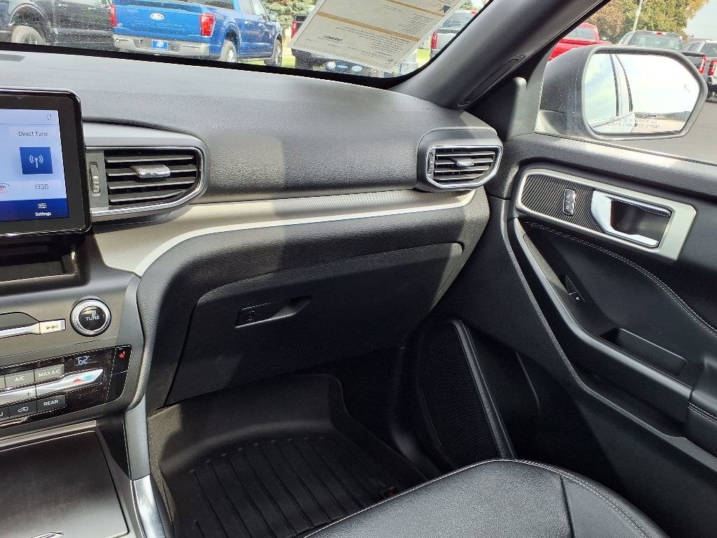 Certified 2020 Ford Explorer XLT w/ Equipment Group 202A image 27