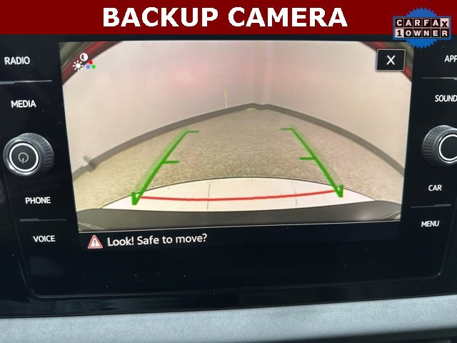 Used 2025 Volkswagen Jetta SE image 3