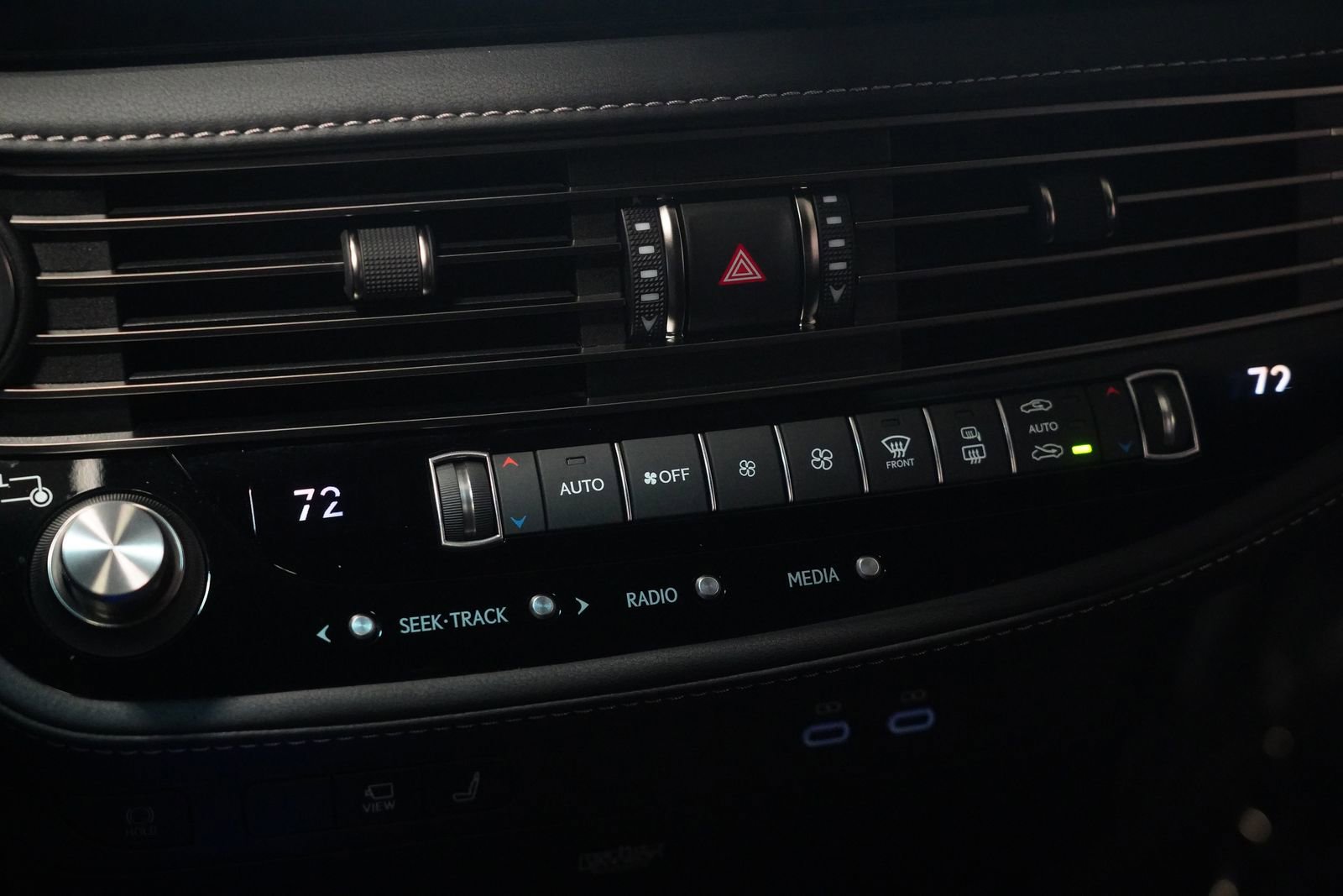 Used 2023 Lexus LS 500 LS 500 w/ Luxury Package image 28