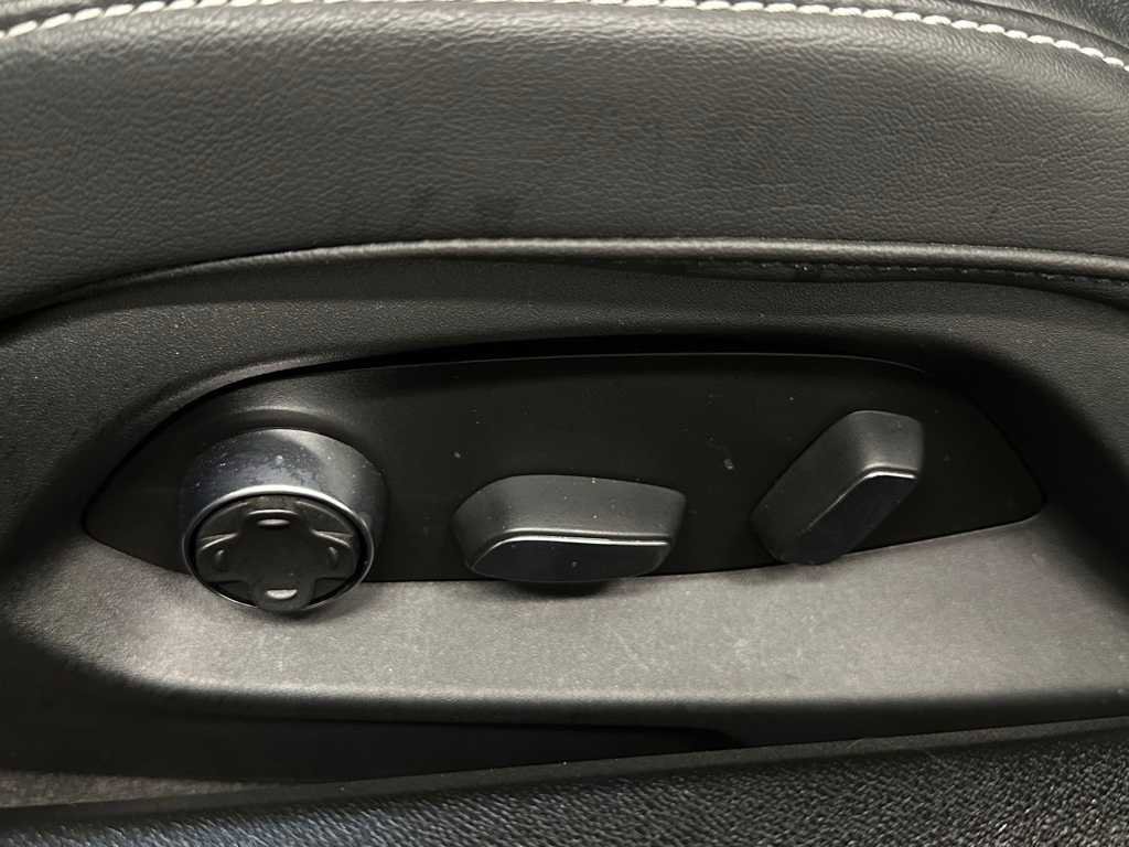 Used 2023 Chevrolet Corvette Stingray Preferred Cpe w/ Z51 Performance Package image 12