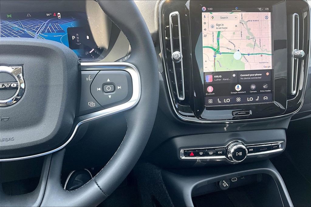 New 2026 Volvo XC40 B5 Ultra AWD/4WD image 13