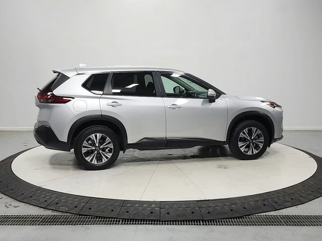 Used 2023 Nissan Rogue SV FWD image 9