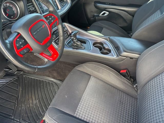 Used 2016 Dodge Challenger SXT w/ Cold Weather Group image 10