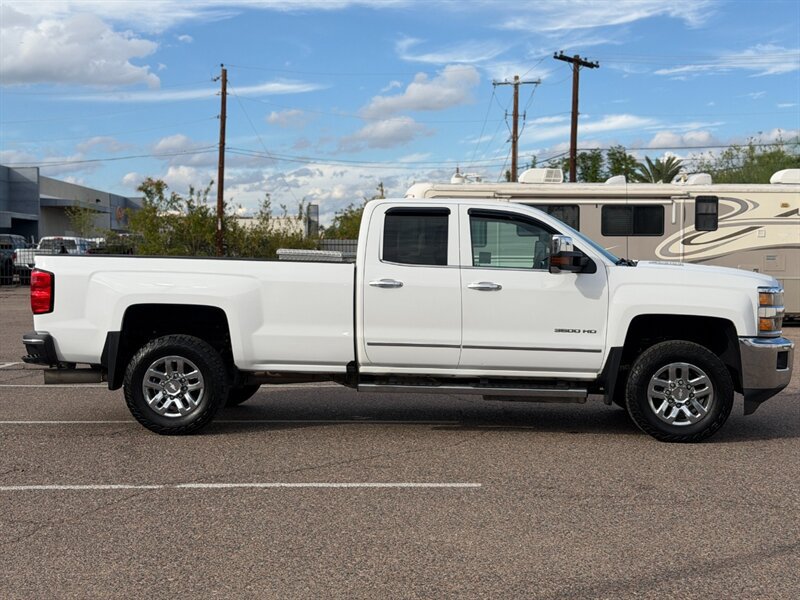 Used 2016 Chevrolet Silverado 3500 LTZ AWD/4WD image 3