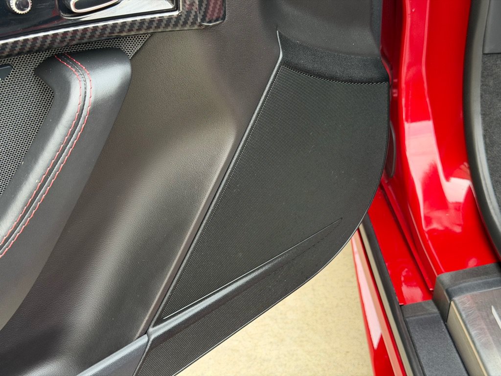 Used 2016 Jaguar F-TYPE R AWD/4WD image 27