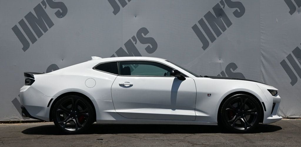Used 2017 Chevrolet Camaro SS RWD image 4