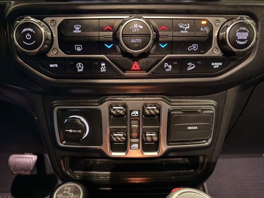 Used 2021 Jeep Wrangler Unlimited Sport image 23