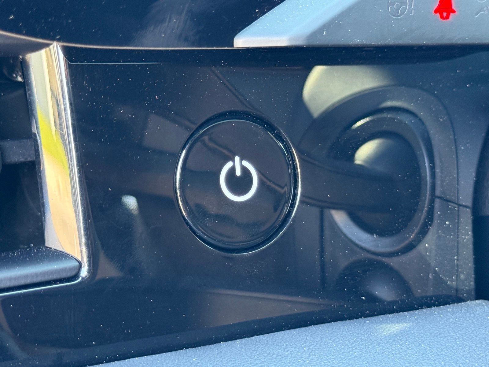 Used 2024 Porsche Taycan image 34