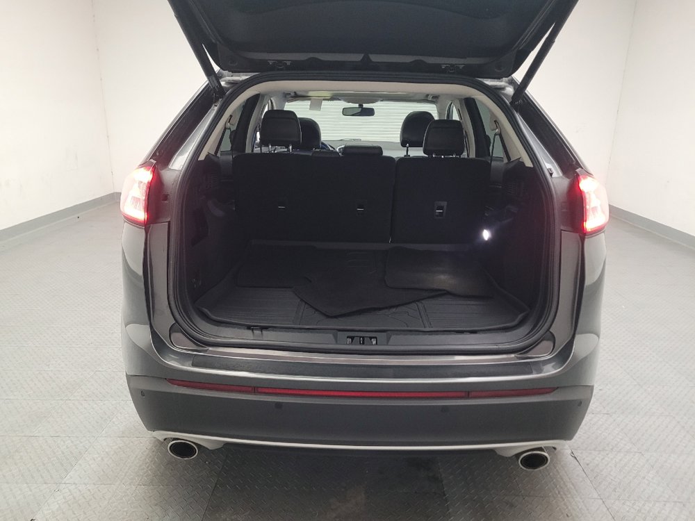 Used 2017 Ford Edge Titanium w/ Equipment Group 301A FWD image 29