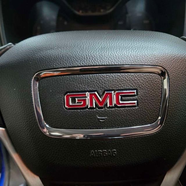 Used 2018 GMC Canyon SLE w/ SLE Convenience Package image 18