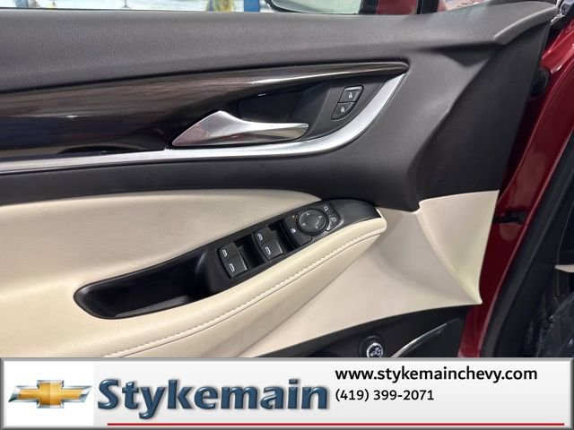 Used 2023 Buick Enclave Essence image 37
