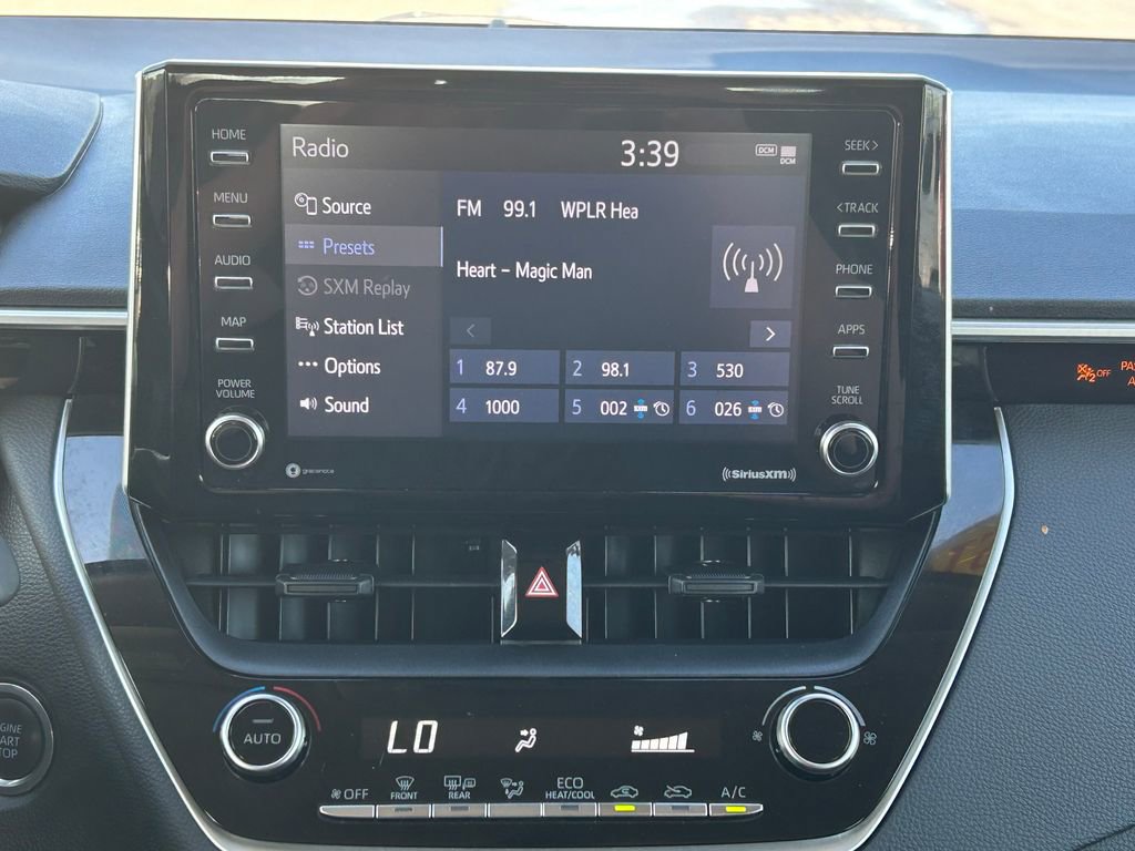 Used 2021 Toyota Corolla LE w/ LE Convenience Package image 26