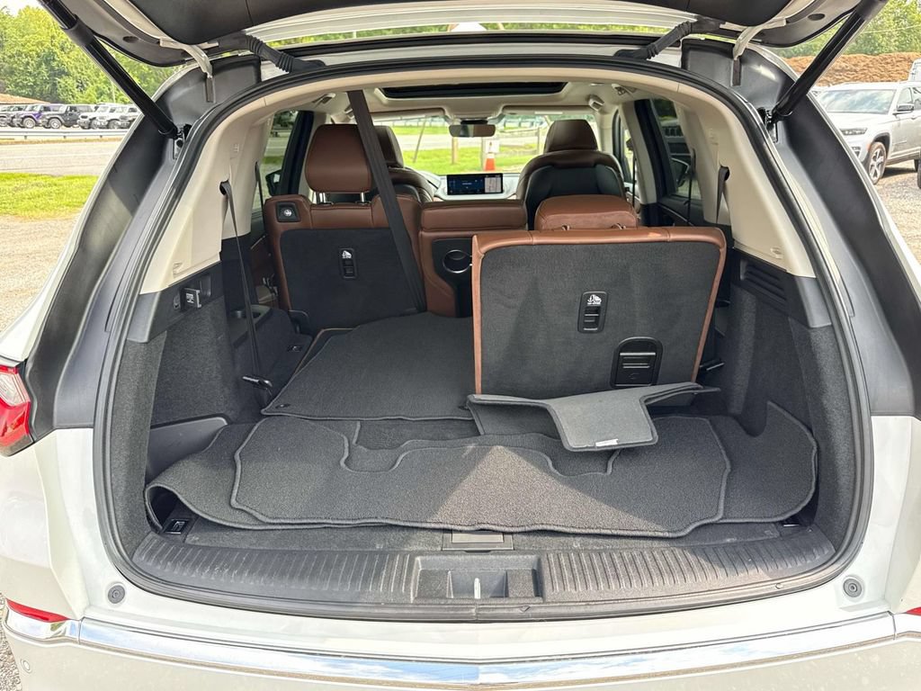 Used 2022 Acura MDX w/ Technology Package AWD/4WD image 12