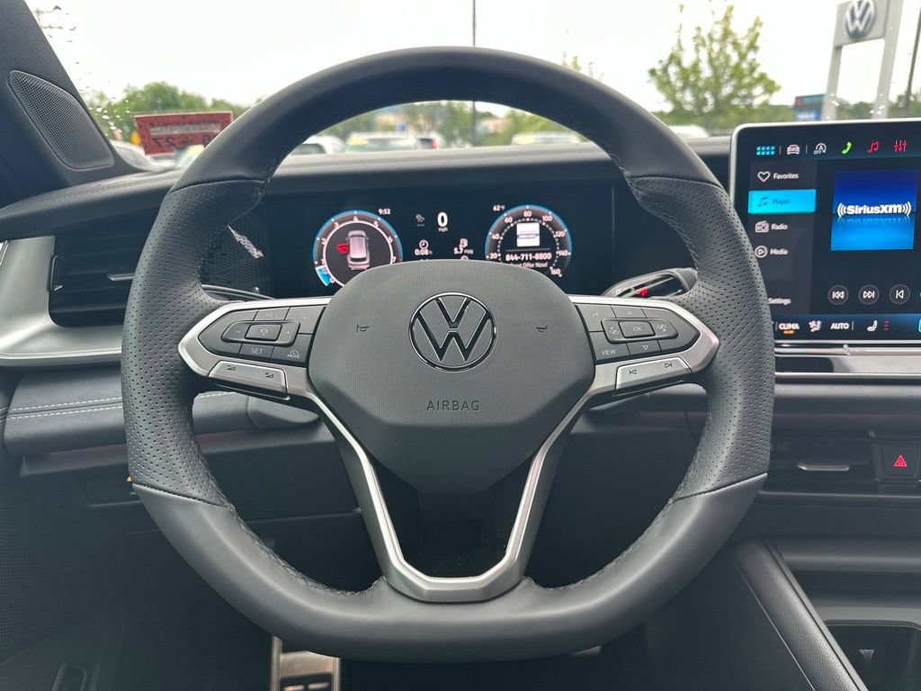 New 2026 Volkswagen Tiguan SE R-Line AWD/4WD image 14