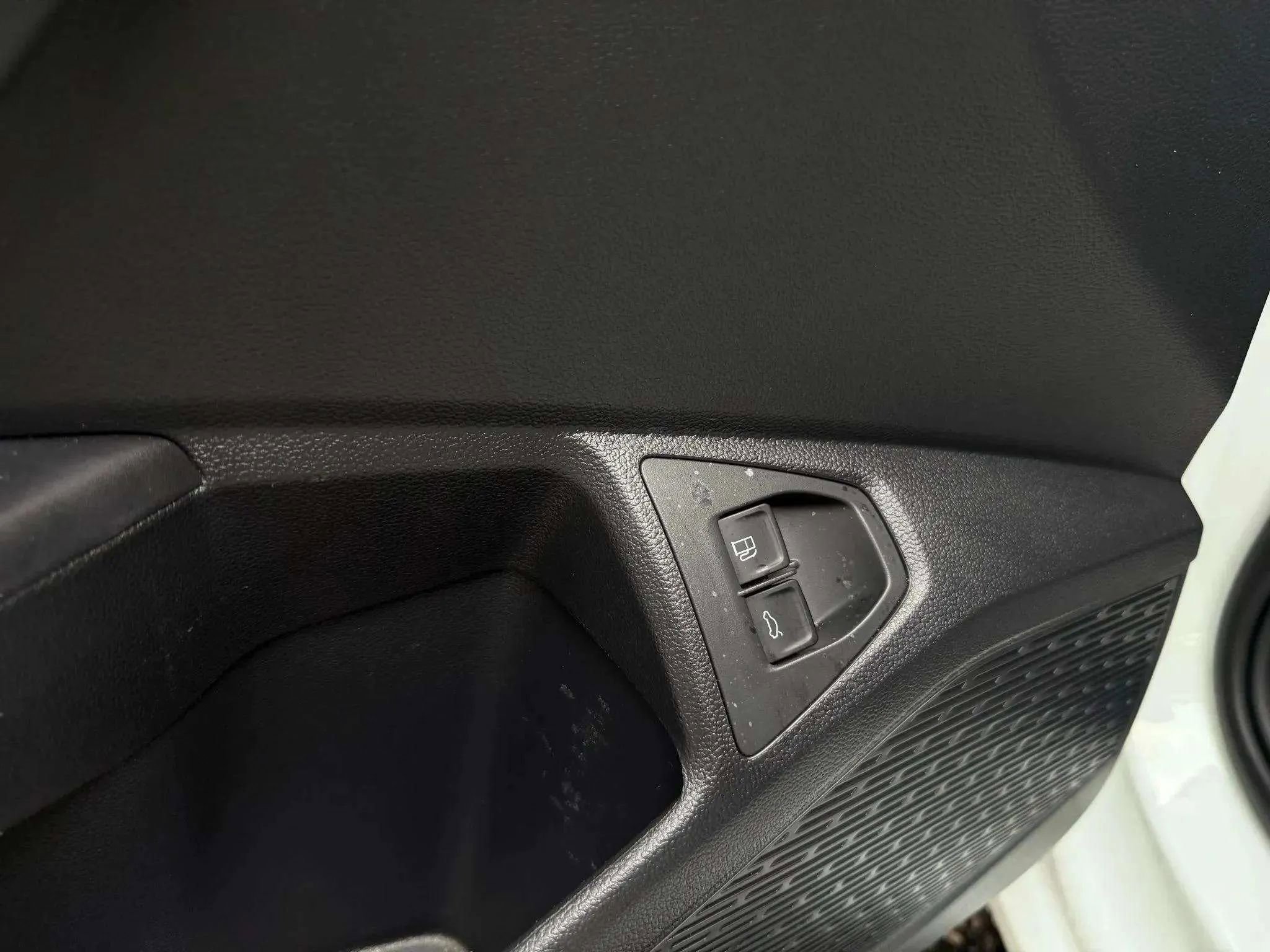 Used 2022 Volkswagen Jetta SE image 31