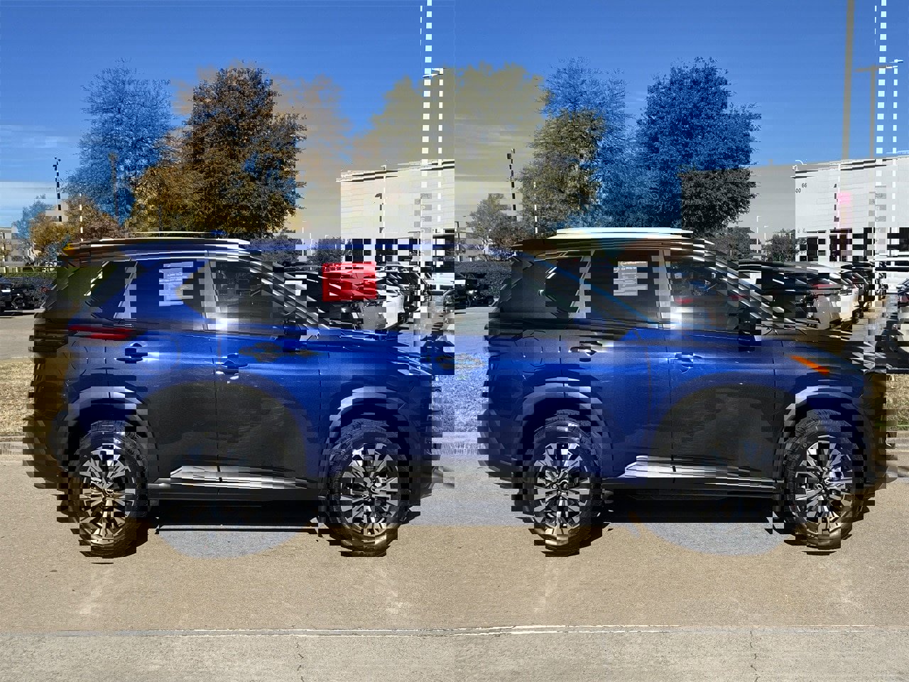 Certified 2023 Nissan Rogue SV w/ SV Premium Package image 3