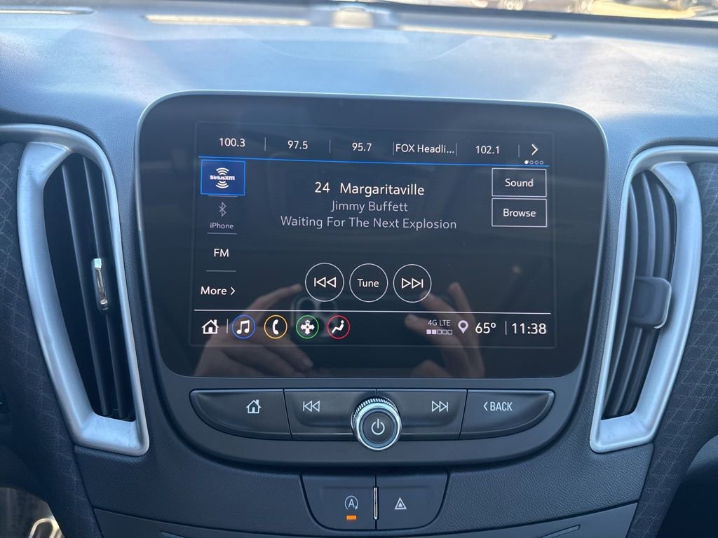 Used 2024 Chevrolet Malibu LT image 20