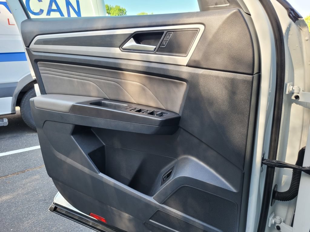 Used 2022 Volkswagen Atlas SEL R-Line AWD/4WD image 26