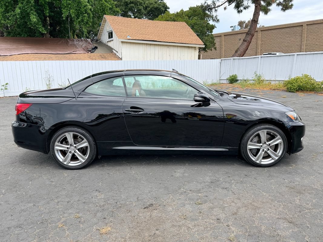 Used 2012 Lexus IS 350C w/ Luxury Pkg RWD image 7