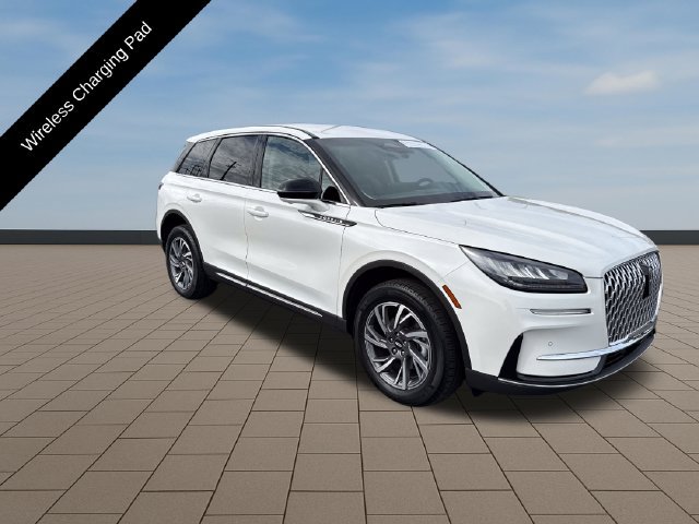 Used 2023 Lincoln Corsair AWD w/ Equipment Group 101A image 10