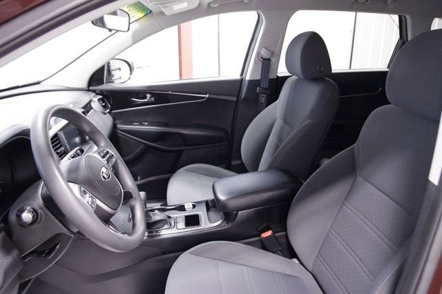 Used 2020 Kia Sorento LX image 13