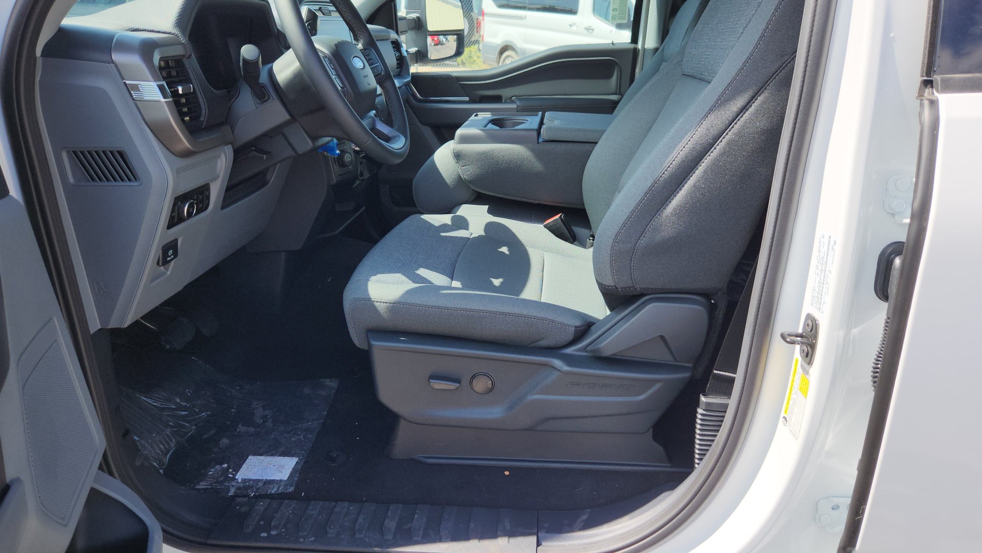 New 2026 Ford F150 XLT w/ Tow/Haul Package AWD/4WD image 13