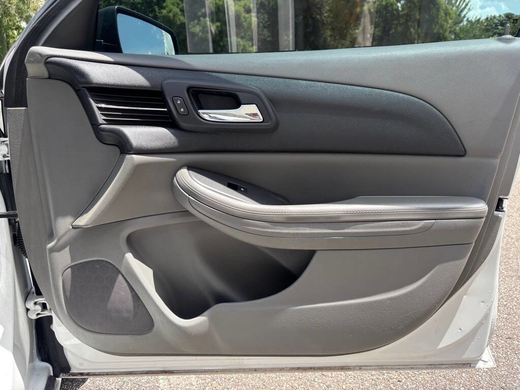 Used 2013 Chevrolet Malibu LS image 13